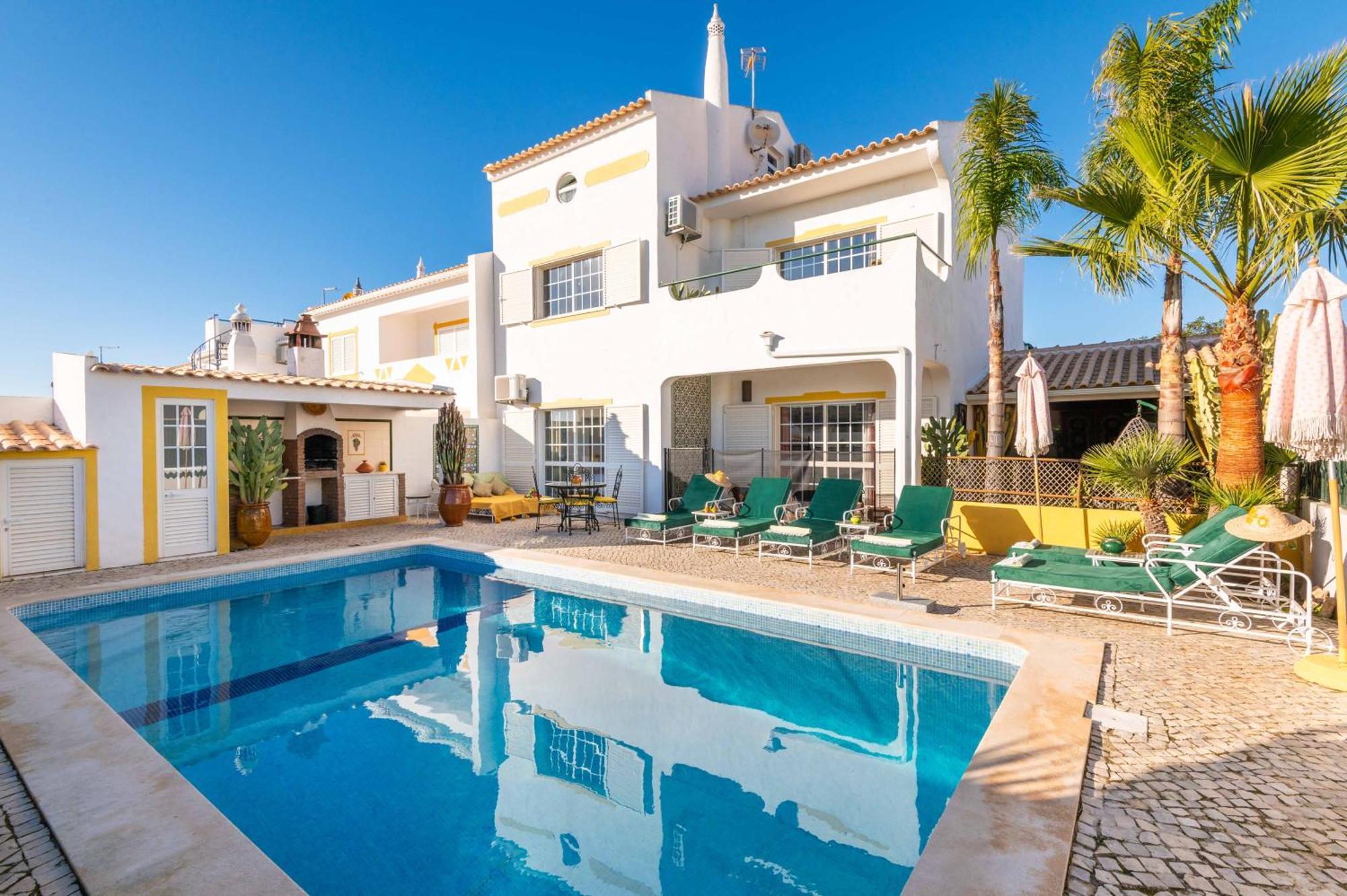 Villa Galé Sun - 5bed with free wifi, AC, private pool, 5 min from the beach Guia  Extérieur photo